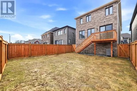 656 Newlove Street Innisfil ON L9S 0R8
