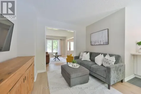 30 Mcguire Crescent Uxbridge ON L9P 1G7