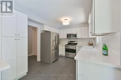 30 Mcguire Crescent Uxbridge ON L9P 1G7