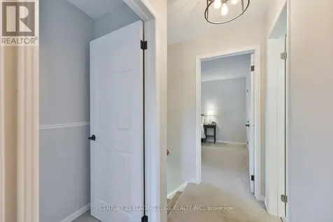 30 Mcguire Crescent Uxbridge ON L9P 1G7