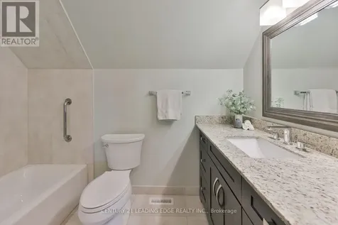 30 Mcguire Crescent Uxbridge ON L9P 1G7
