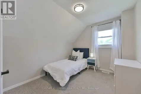 30 Mcguire Crescent Uxbridge ON L9P 1G7