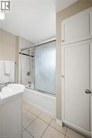 555 Wellington Street North Kitchener ON N2H 5L6