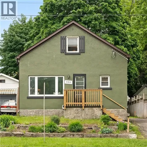 555 Wellington Street North Kitchener ON N2H 5L6