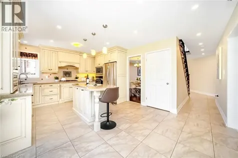 19 Sonata Avenue Hamilton ON L9C 7T9