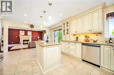 19 Sonata Avenue Hamilton ON L9C 7T9