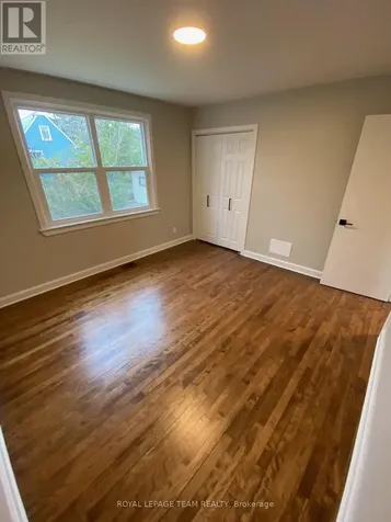 228 Woodroffe Avenue Ottawa ON K2A 3V4