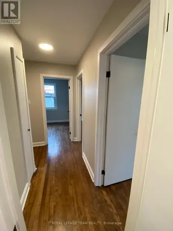 228 Woodroffe Avenue Ottawa ON K2A 3V4