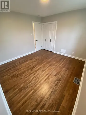 228 Woodroffe Avenue Ottawa ON K2A 3V4