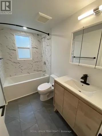 228 Woodroffe Avenue Ottawa ON K2A 3V4