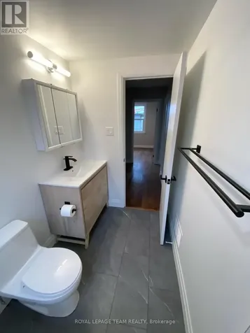 228 Woodroffe Avenue Ottawa ON K2A 3V4