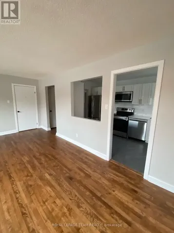 228 Woodroffe Avenue Ottawa ON K2A 3V4