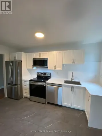 228 Woodroffe Avenue Ottawa ON K2A 3V4