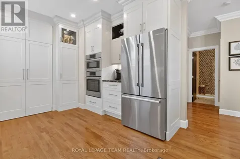 14 Samara Place Ottawa ON K2S 2B2