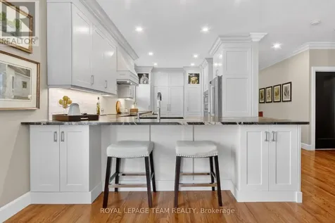 14 Samara Place Ottawa ON K2S 2B2