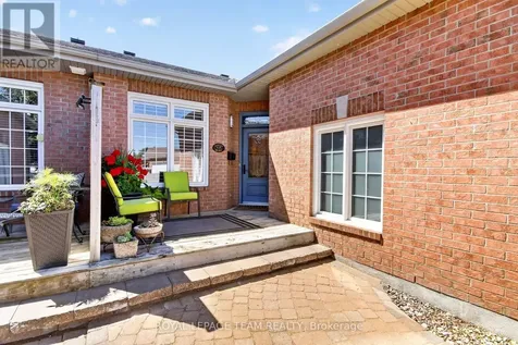 14 Samara Place Ottawa ON K2S 2B2