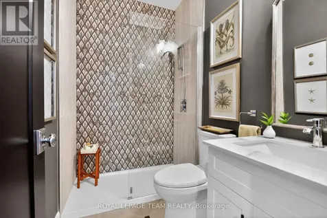 14 Samara Place Ottawa ON K2S 2B2