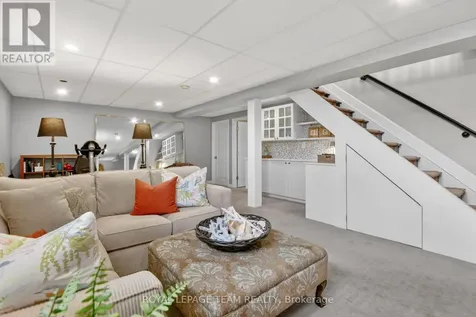 14 Samara Place Ottawa ON K2S 2B2