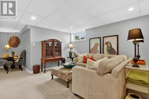 14 Samara Place Ottawa ON K2S 2B2