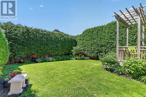 14 Samara Place Ottawa ON K2S 2B2