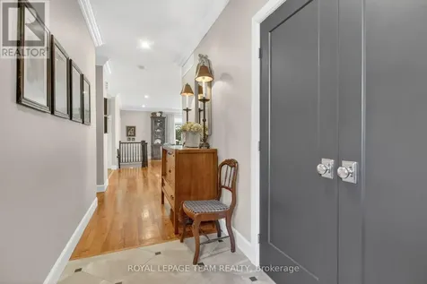 14 Samara Place Ottawa ON K2S 2B2