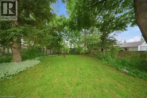 12 Brunswick Street Brantford ON N3T 1E7