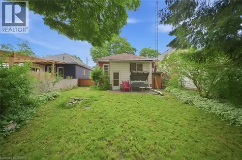 12 Brunswick Street Brantford ON N3T 1E7