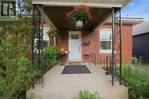 12 Brunswick Street Brantford ON N3T 1E7