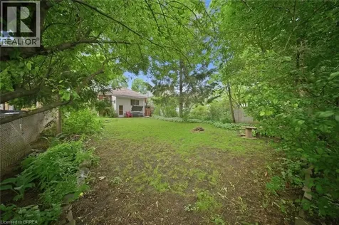 12 Brunswick Street Brantford ON N3T 1E7