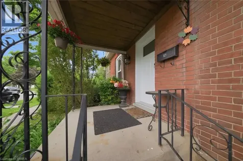 12 Brunswick Street Brantford ON N3T 1E7