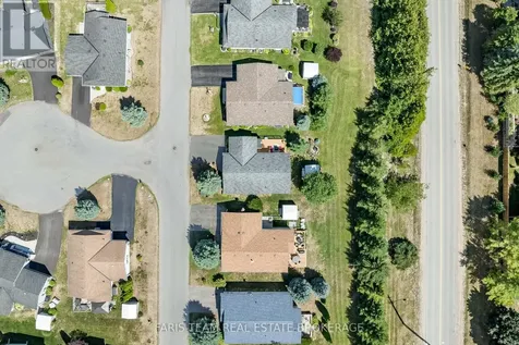 61 Pennsylvania Avenue Wasaga Beach ON L9Z 3A8