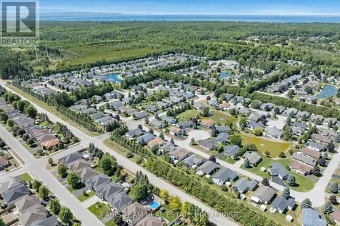 61 Pennsylvania Avenue Wasaga Beach ON L9Z 3A8