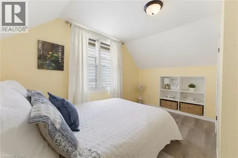 51 East Street Cambridge ON N1R 4P2
