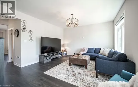 153 Hibiscus Lane Hamilton ON L8K 0A3