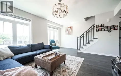 153 Hibiscus Lane Hamilton ON L8K 0A3