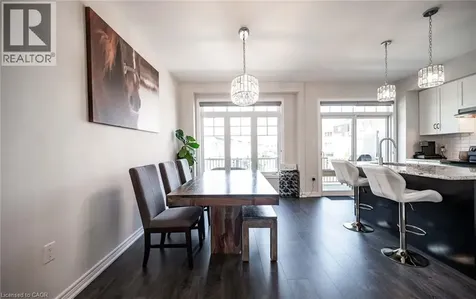 153 Hibiscus Lane Hamilton ON L8K 0A3