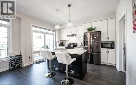 153 Hibiscus Lane Hamilton ON L8K 0A3