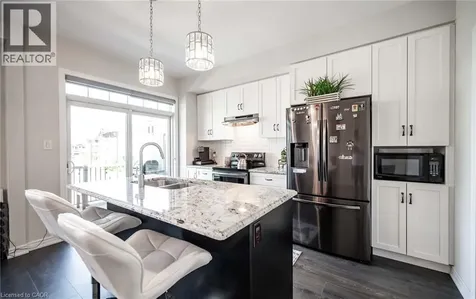 153 Hibiscus Lane Hamilton ON L8K 0A3