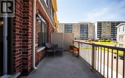 153 Hibiscus Lane Hamilton ON L8K 0A3