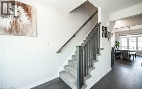 153 Hibiscus Lane Hamilton ON L8K 0A3