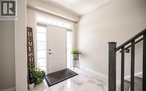 153 Hibiscus Lane Hamilton ON L8K 0A3