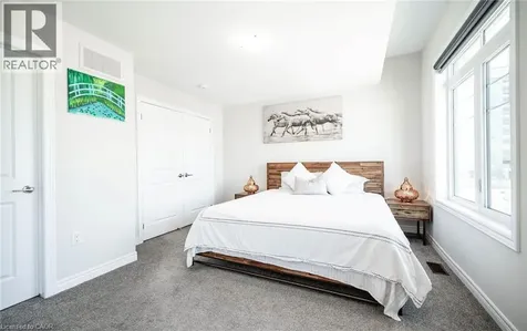 153 Hibiscus Lane Hamilton ON L8K 0A3