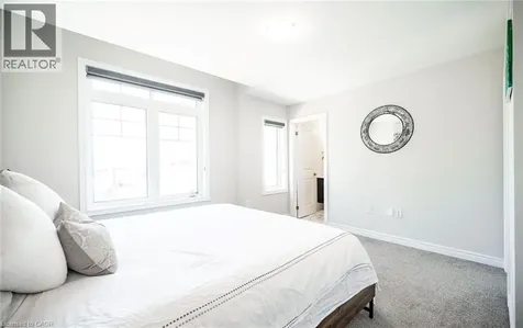 153 Hibiscus Lane Hamilton ON L8K 0A3