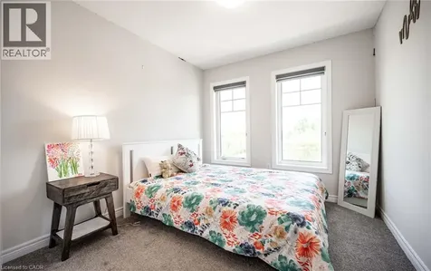 153 Hibiscus Lane Hamilton ON L8K 0A3