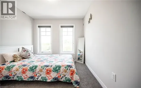 153 Hibiscus Lane Hamilton ON L8K 0A3