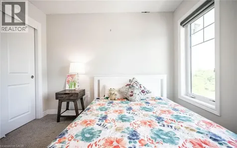 153 Hibiscus Lane Hamilton ON L8K 0A3