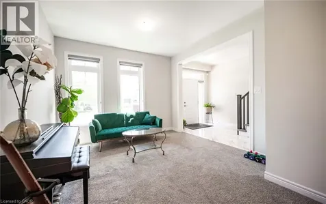 153 Hibiscus Lane Hamilton ON L8K 0A3