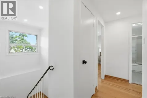 58 Onslow Court Oakville ON L6H 1J2