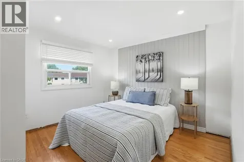 58 Onslow Court Oakville ON L6H 1J2
