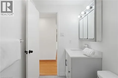58 Onslow Court Oakville ON L6H 1J2